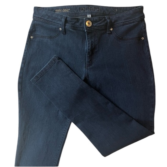 DL 1961 Emma Legging Skinny Women’s Size 29 in Flatiron Dark Wash Premium Jean - Picture 2 of 9